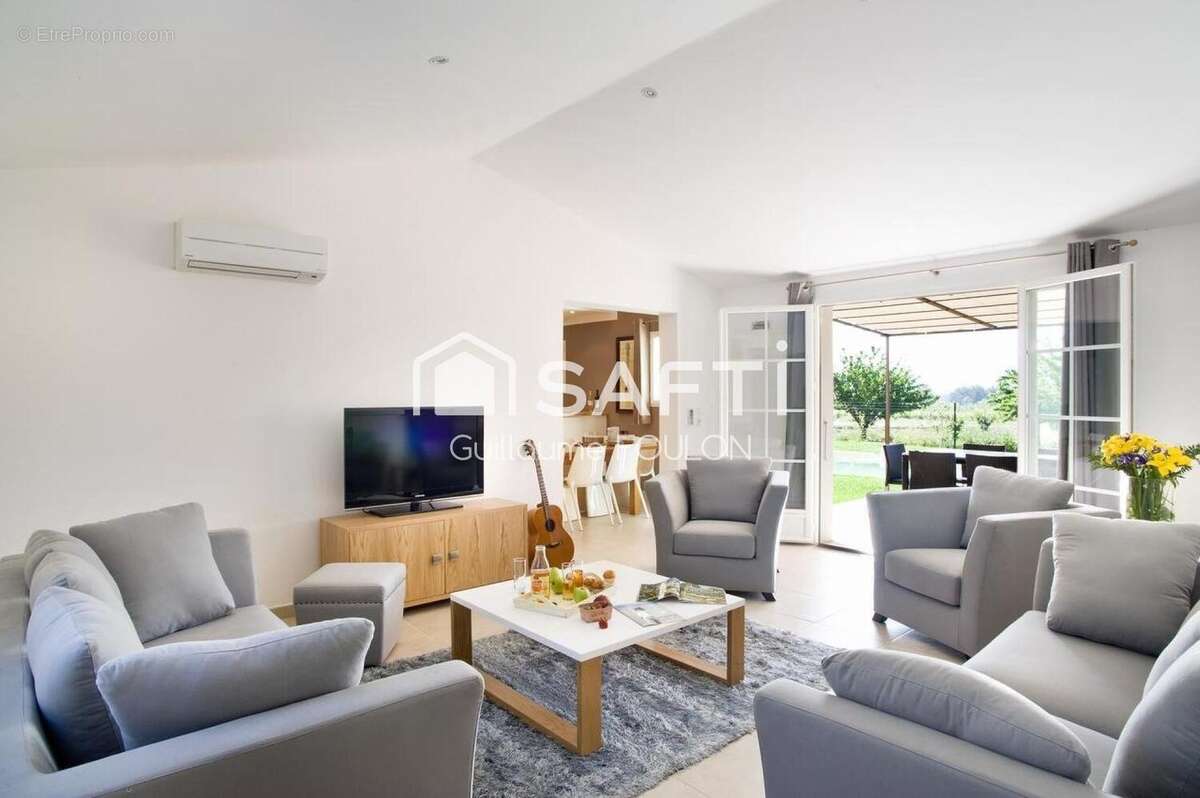 Photo 2 - Maison à SAINT-SATURNIN-LES-APT