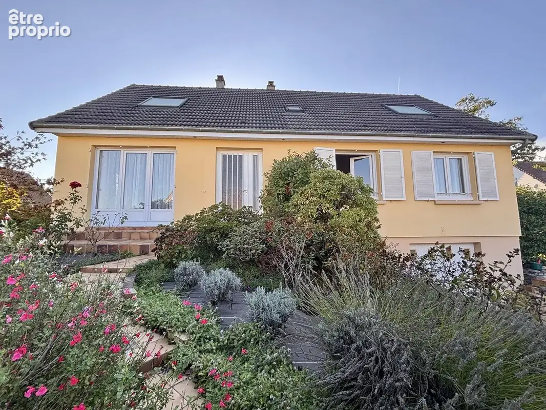 Maison 5 pièces 133 m² à vendre à Agneaux (50180) - photo 1