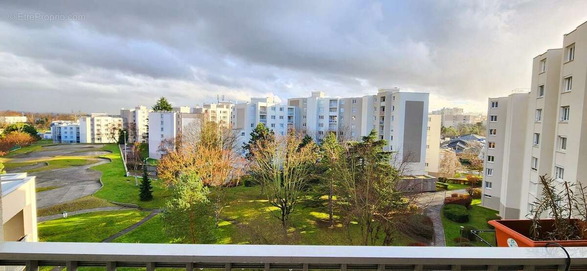 Appartement 90 m² à Franconville  - photo 4