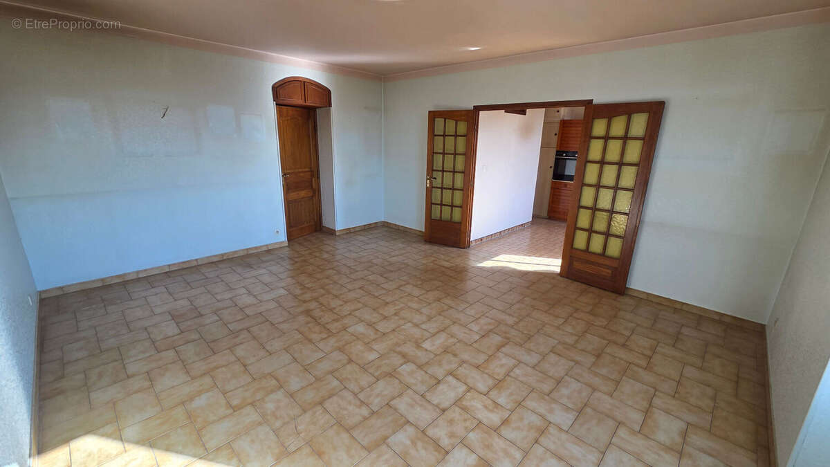 Appartement à BELLEGARDE-SUR-VALSERINE