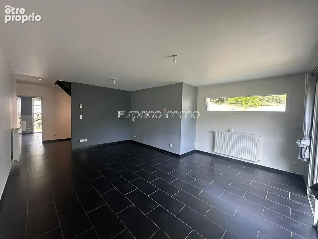 Maison contemporaine - 5 pieces - garage - jardin - 3 chambres -saint leger du bourg denis - photo 4
