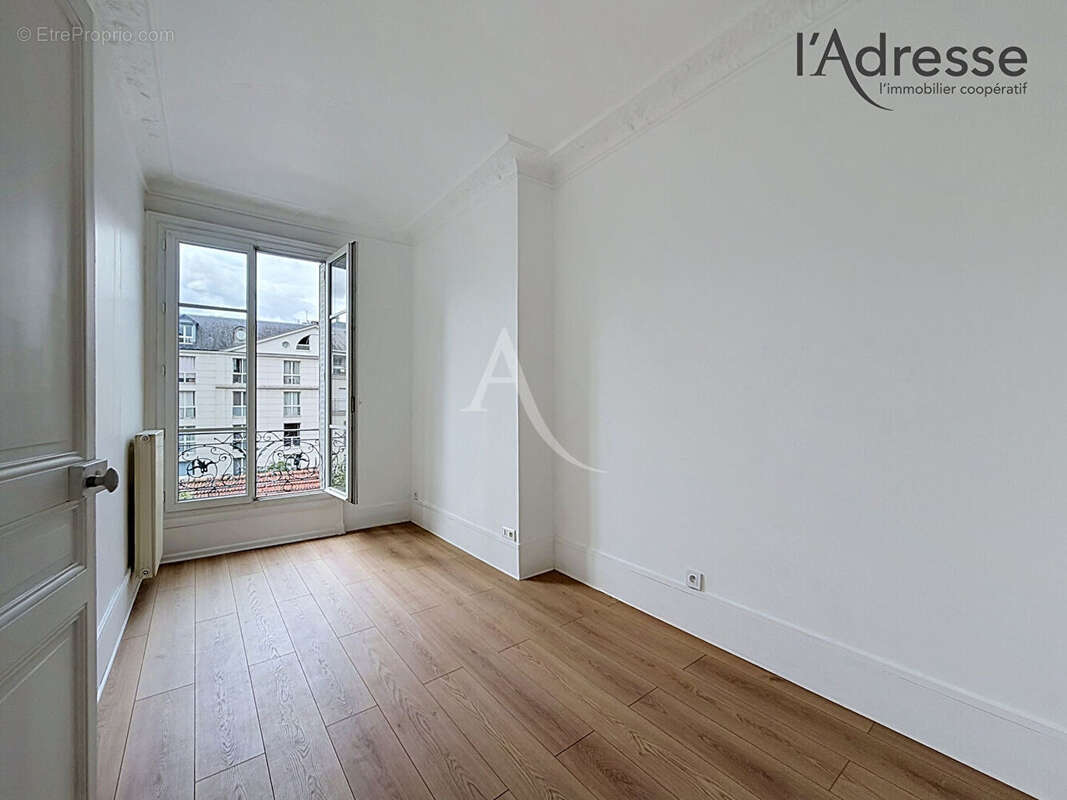 Appartement à SURESNES