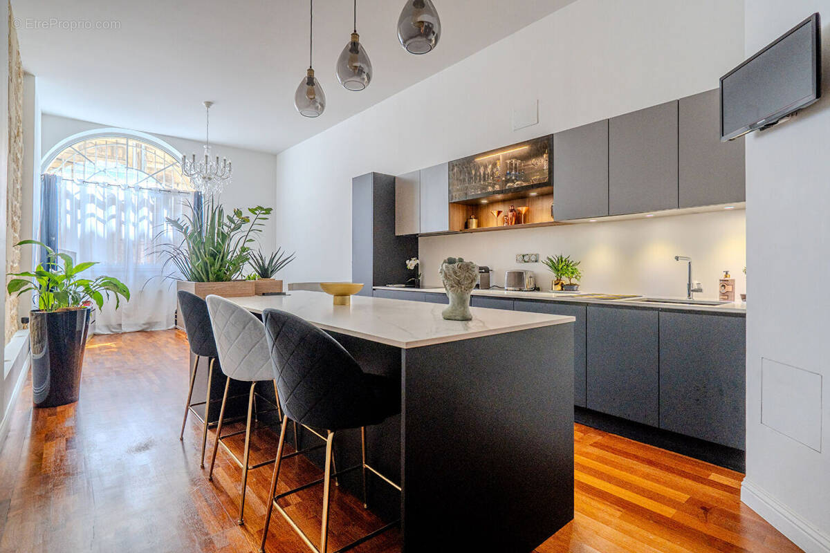 Appartement à BORDEAUX