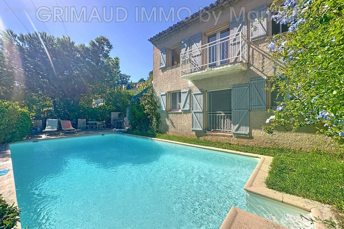 Maison à LA GARDE-FREINET