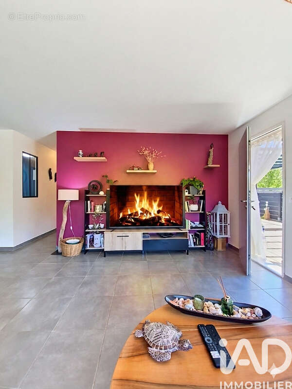 Photo 2 - Maison à SAINT-ETIENNE-LE-LAUS