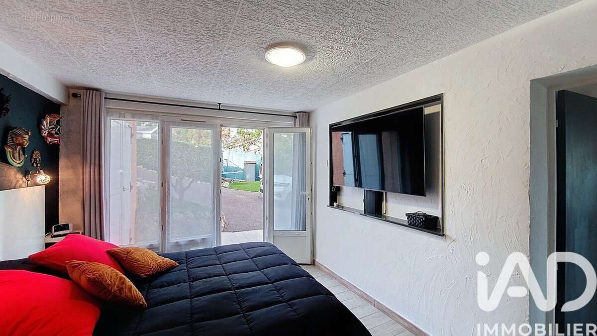 Photo 4 - Maison à ROQUEBRUNE-SUR-ARGENS