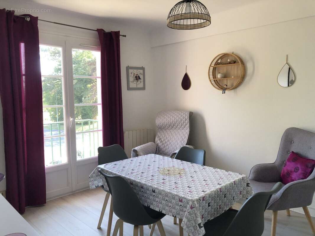 Appartement à CANY-BARVILLE