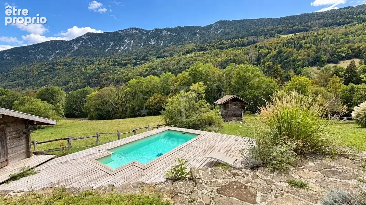Ferme de caractère du XVIIIᵉ siècle – 330 m² – Thônes - photo 3
