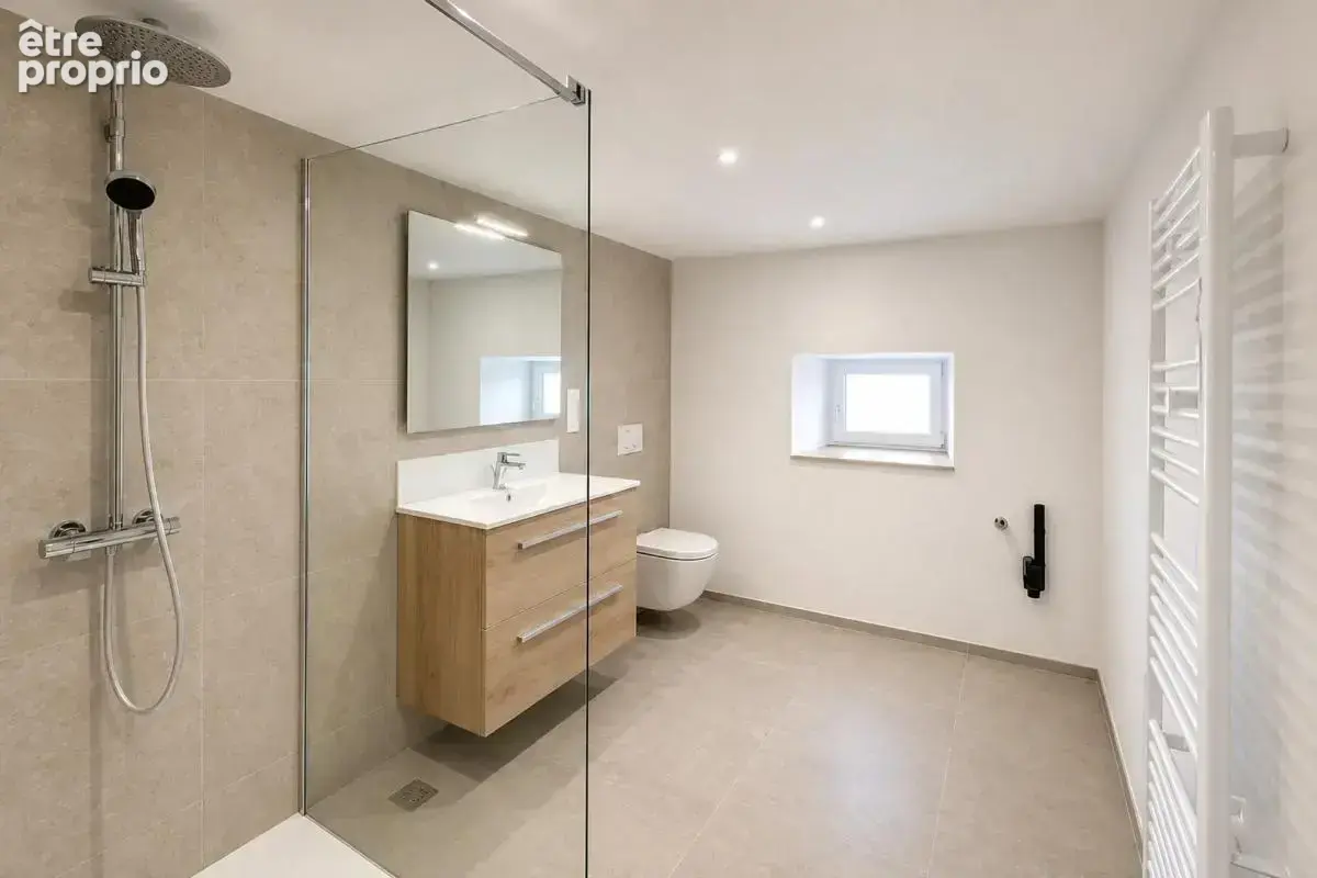 Appartement de 3 pièces de 75 m² à Frasne - photo 6