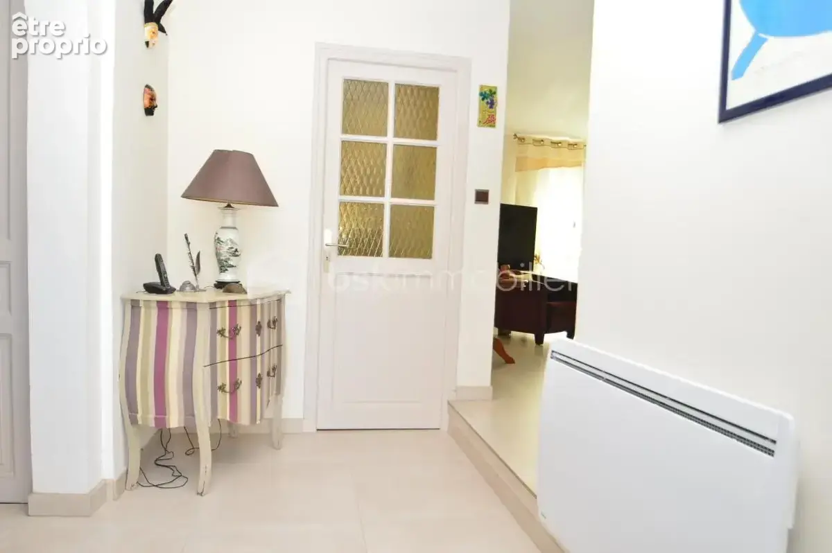 Belle villa familiale avec piscine, 151 m² et carport - photo 4