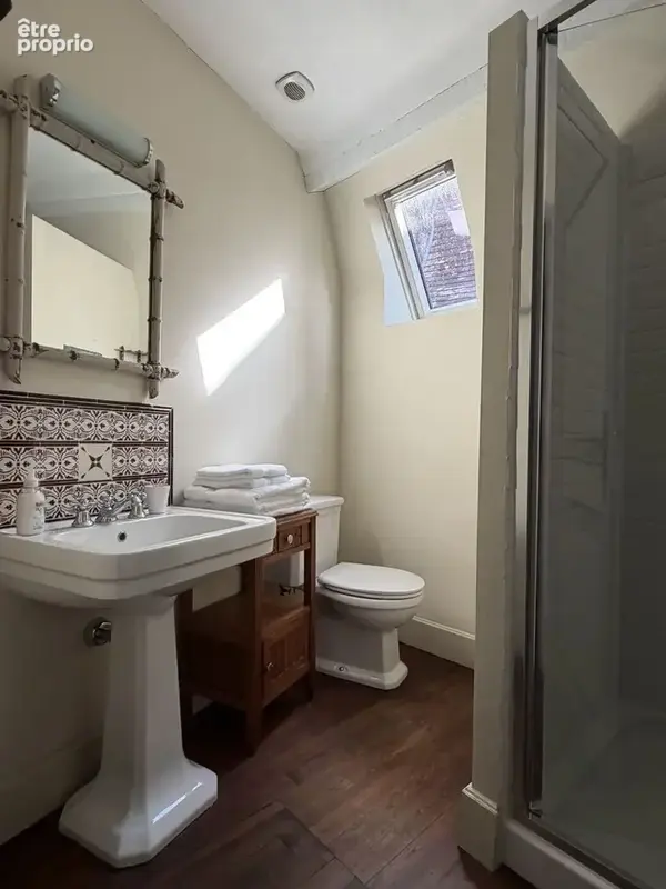 Sous les toits du centre historique — Studio de charme (26 m²) parfait pied-à-terre ou un investissement locatif au cœur de la v - photo 3