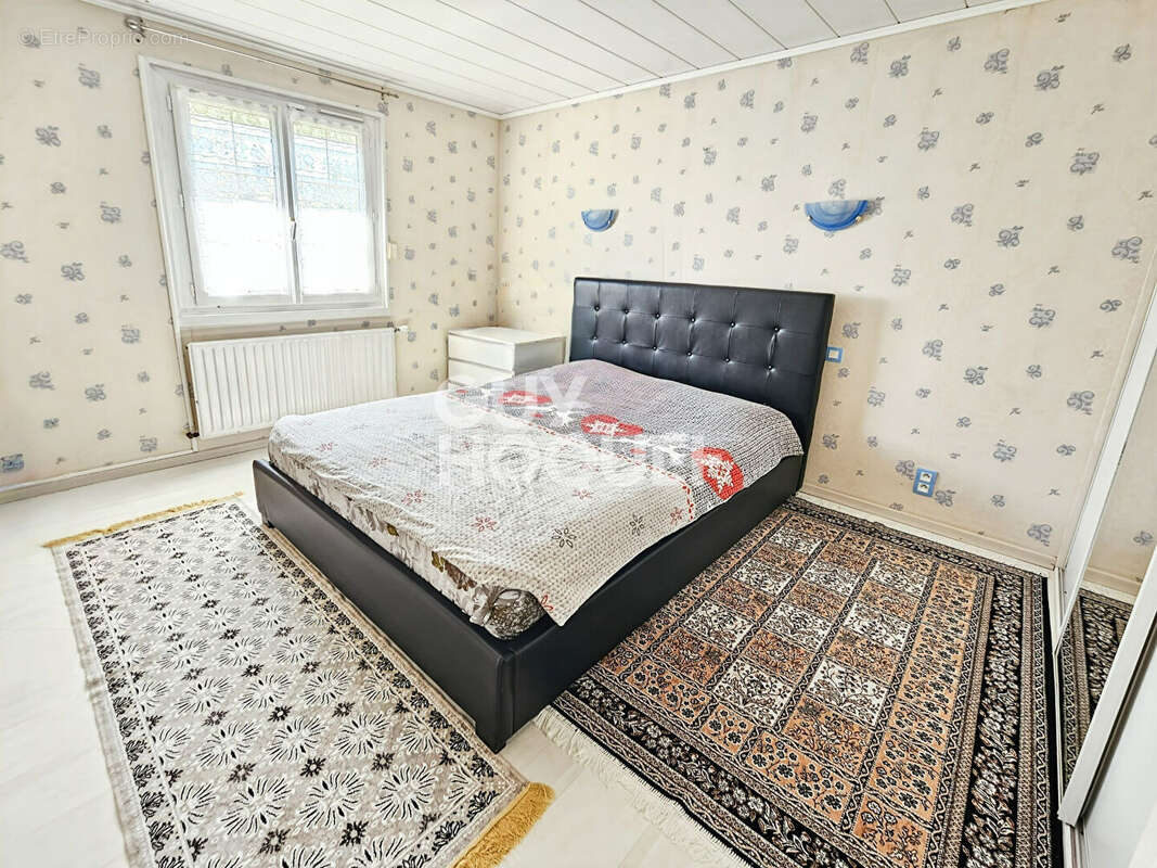 Maison à FONTENAY-TRESIGNY