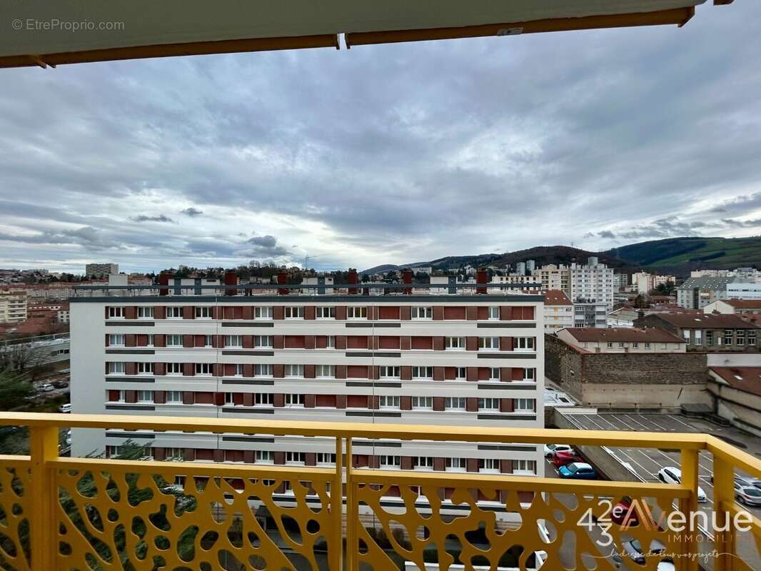 Appartement à SAINT-ETIENNE