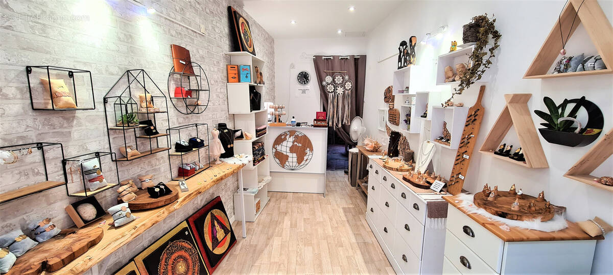 Commerce à AMELIE-LES-BAINS-PALALDA