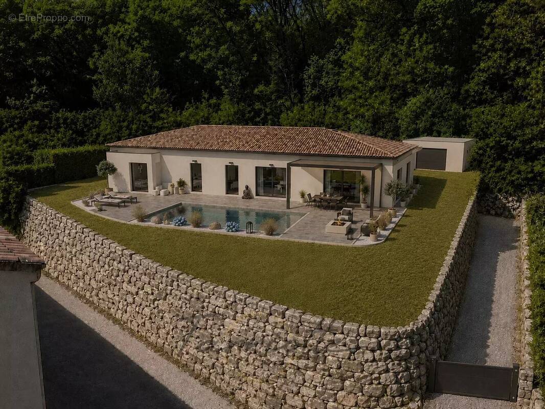 Terrain à MONTELIMAR
