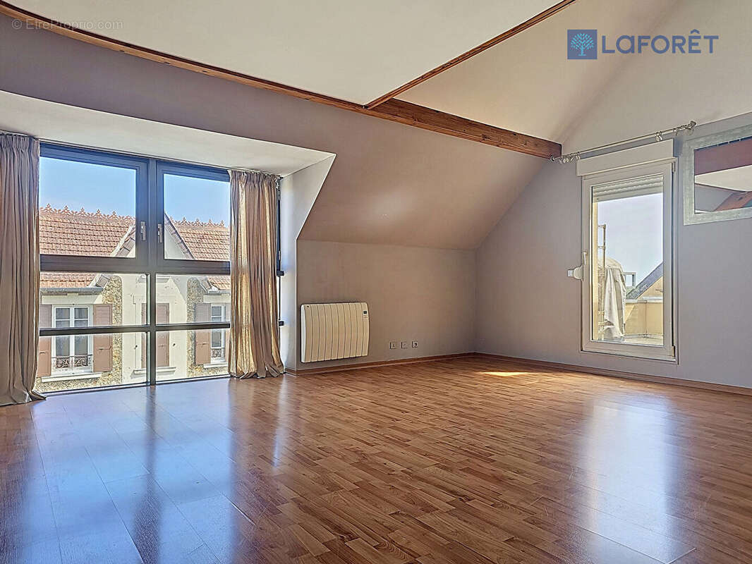 Appartement à ESBLY