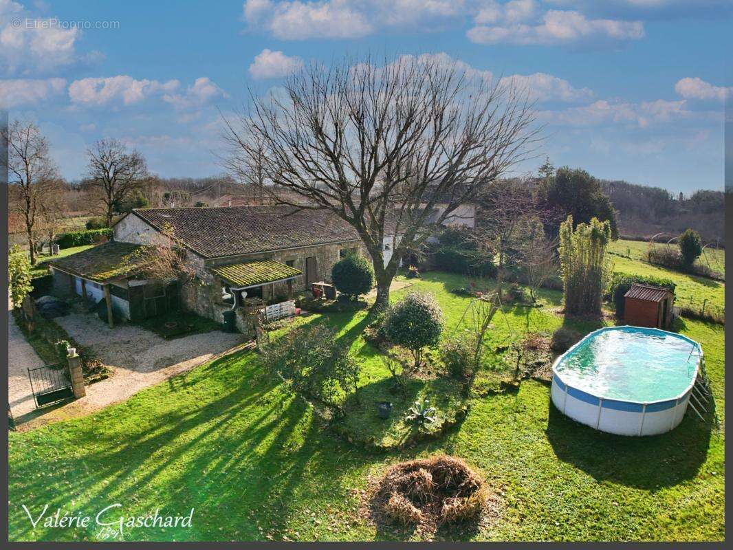 Montcaret – Belle maison en pierre de 250 m² en pleine campagne – Idéale projet familial ou activité touristique ou de bien être - photo 5