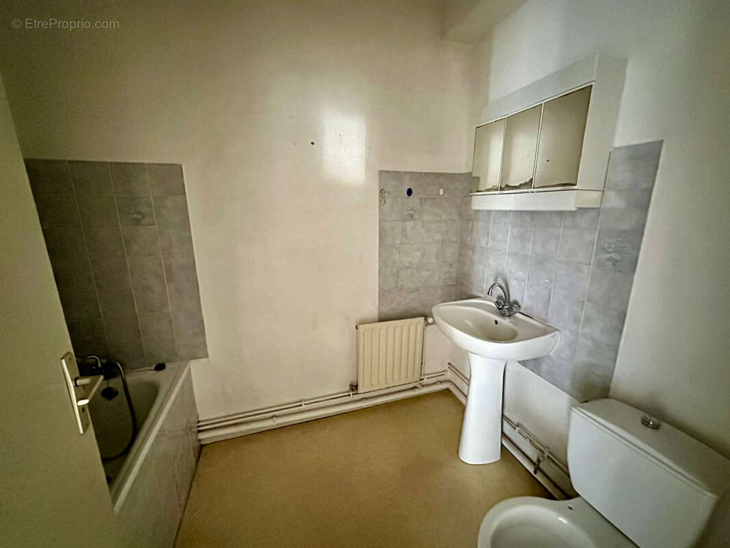 Appartement à LURE
