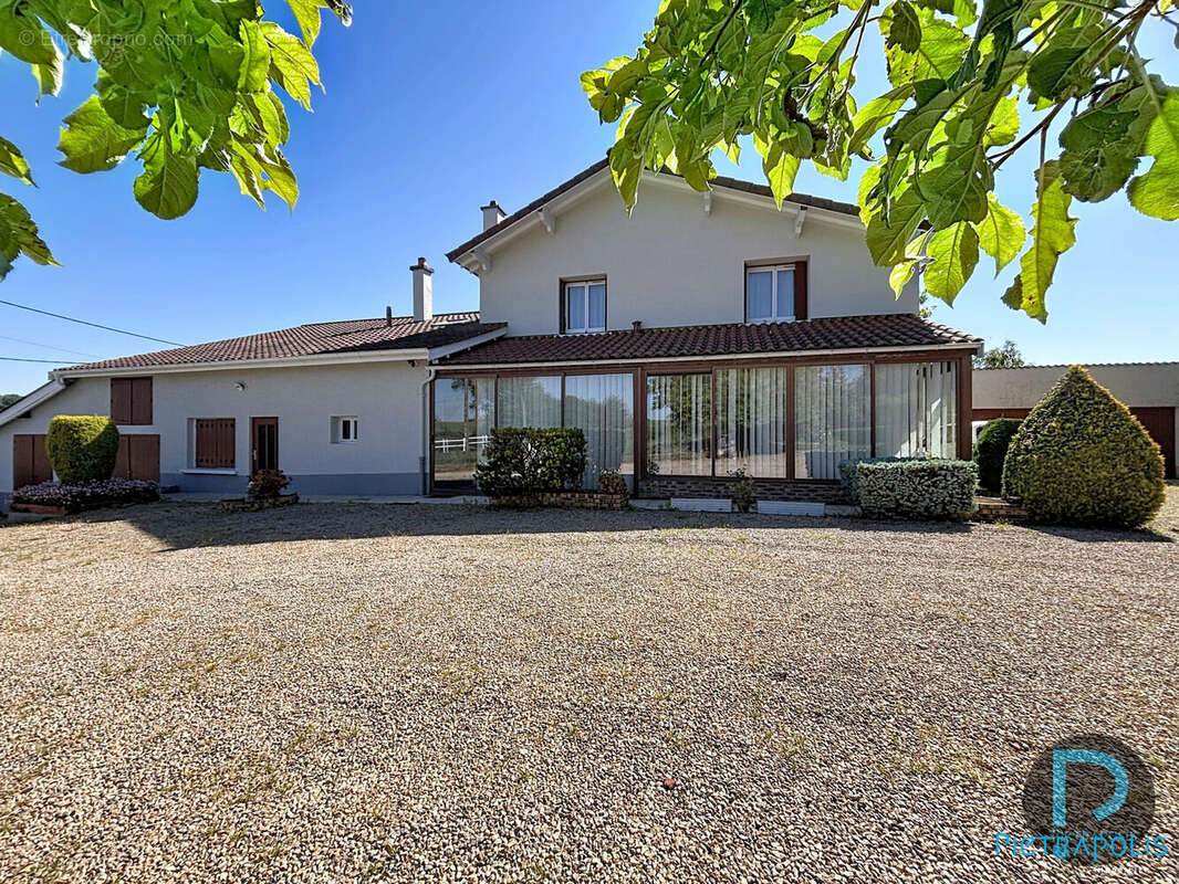Maison à VONNAS