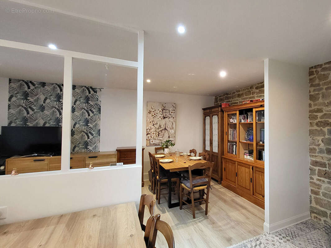 Maison à LONS-LE-SAUNIER