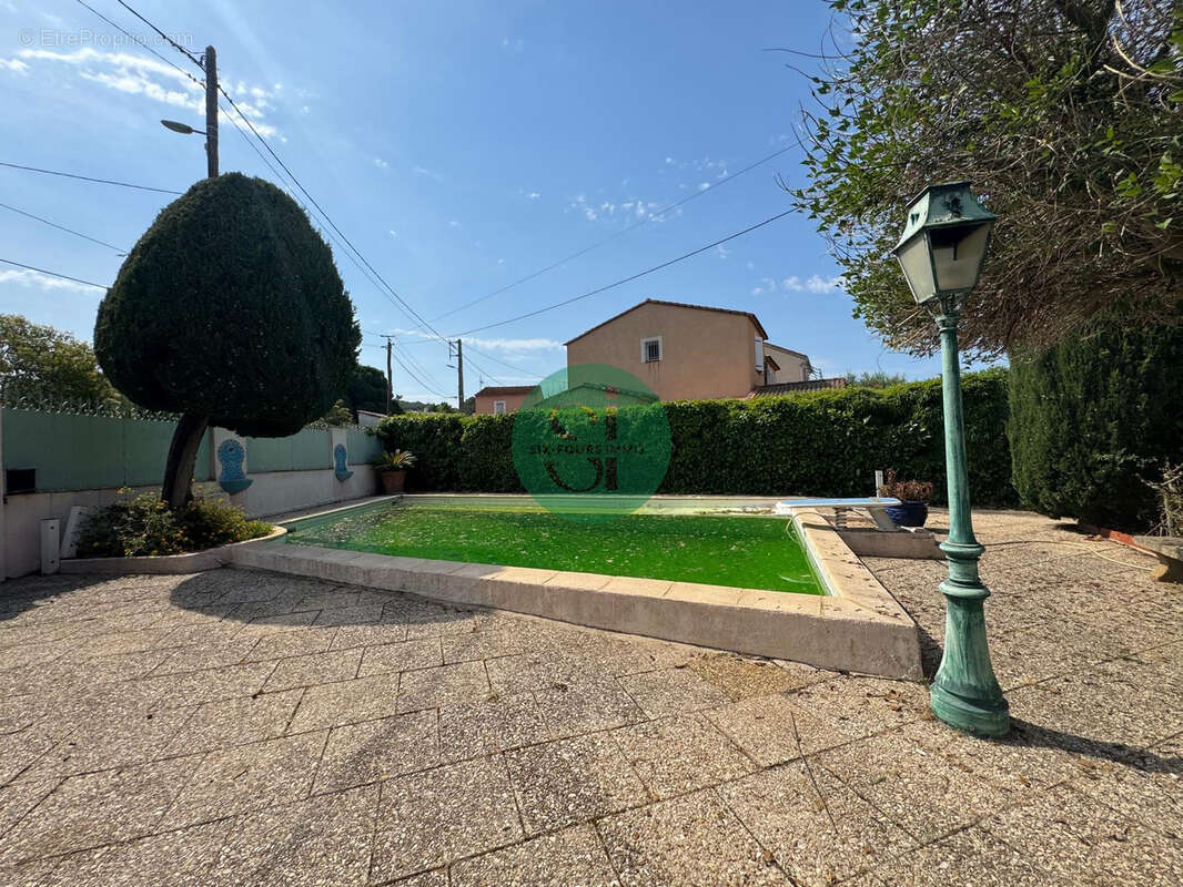 Maison à SIX-FOURS-LES-PLAGES