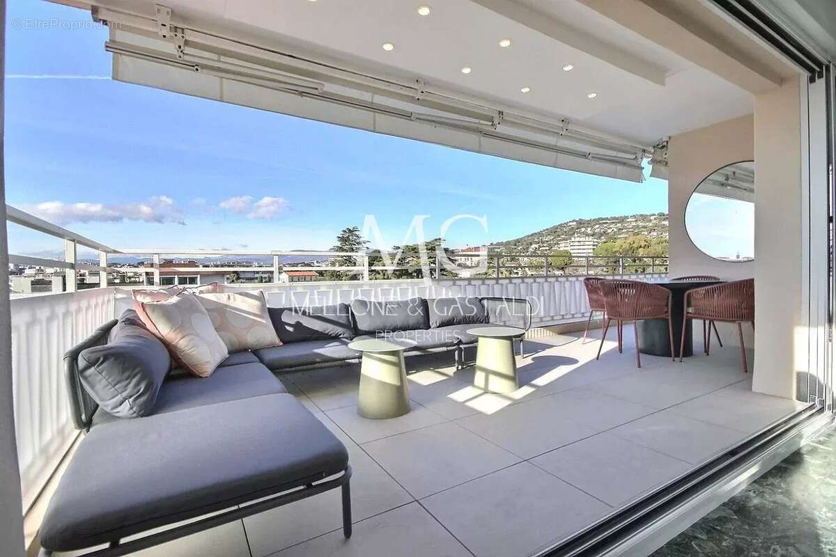 Cannes pointe croisette - 4p toit terrasse - parking - photo 27
