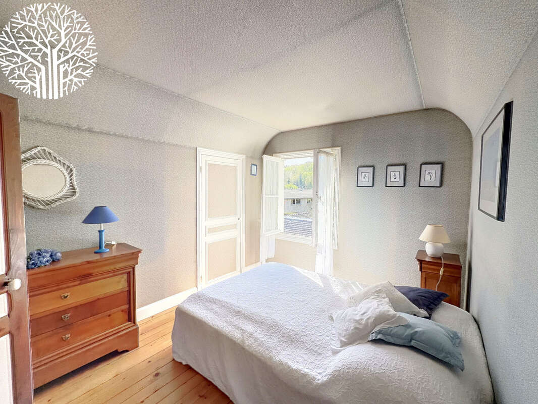 Maison à MILLY-LA-FORET