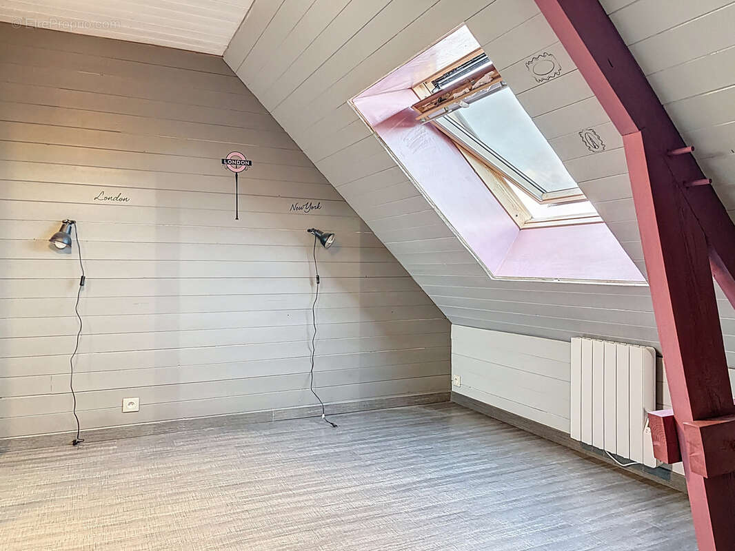 Maison à LES MOITIERS-D&#039;ALLONNE