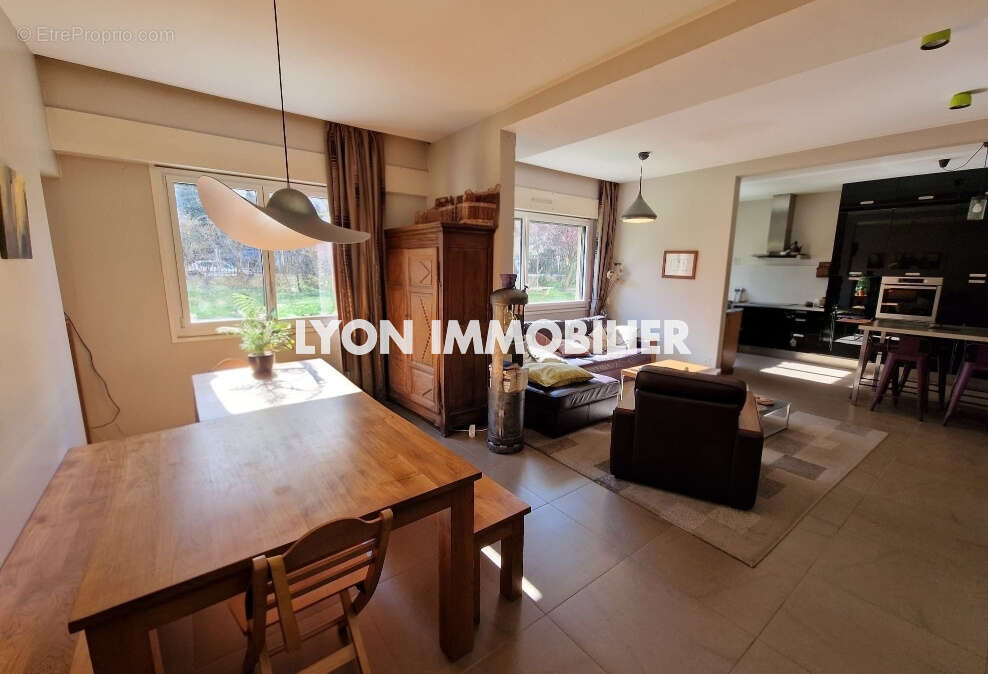 Appartement à LYON-8E