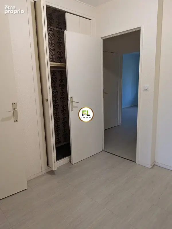 Appartement 3 pièces 67 m² à vendre à Acheres (78260) - photo 3