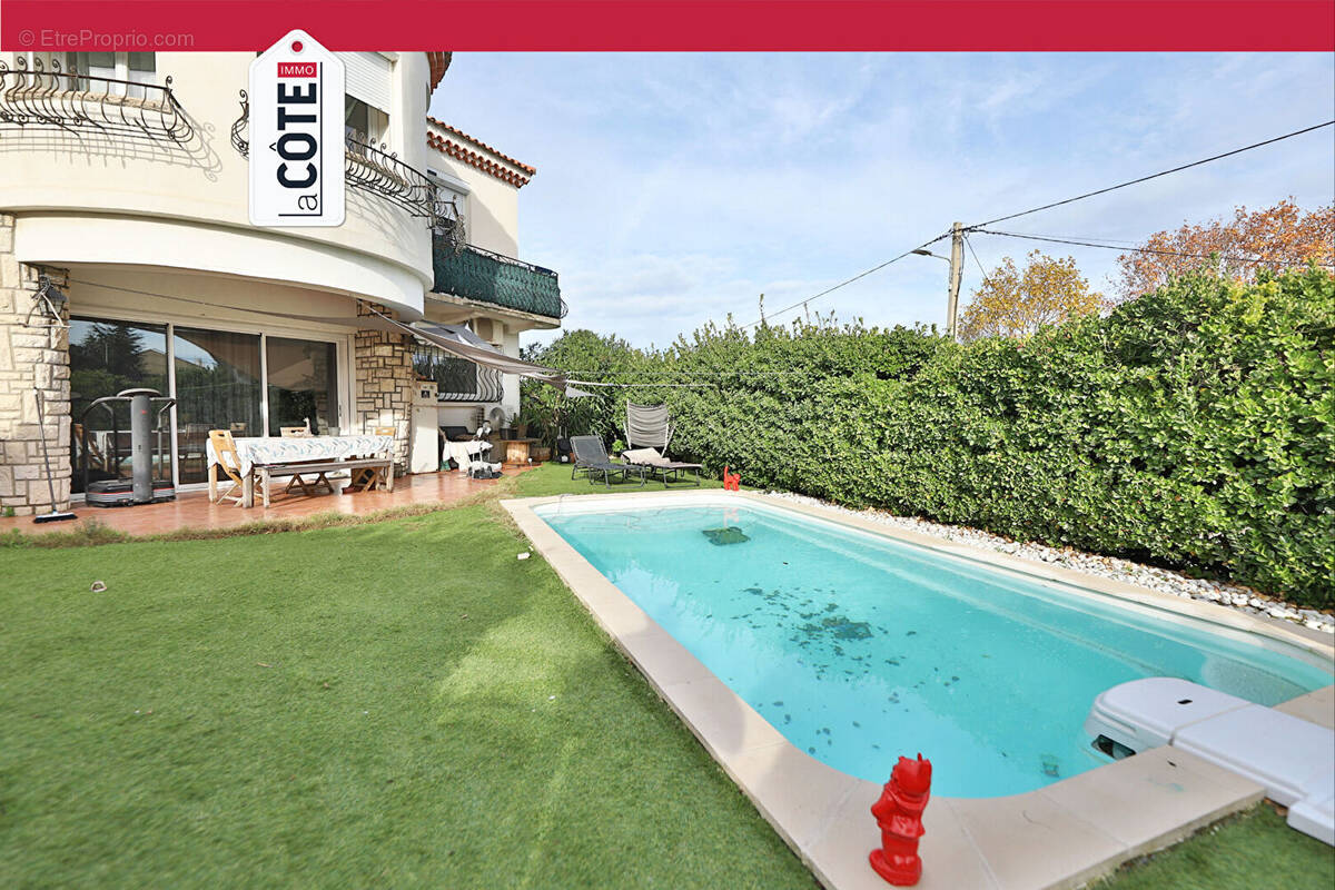 Maison à CHATEAUNEUF-LES-MARTIGUES