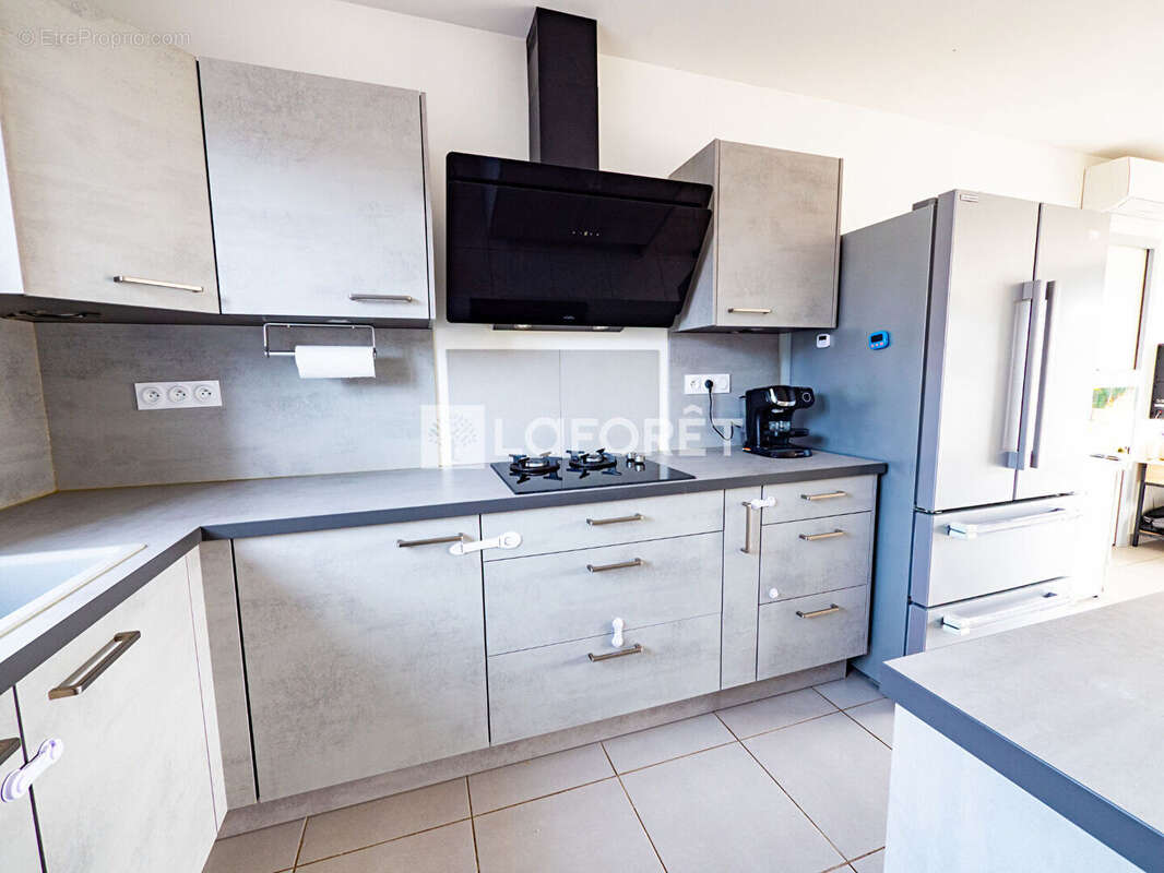 Maison à SAINT-GENIS-DES-FONTAINES