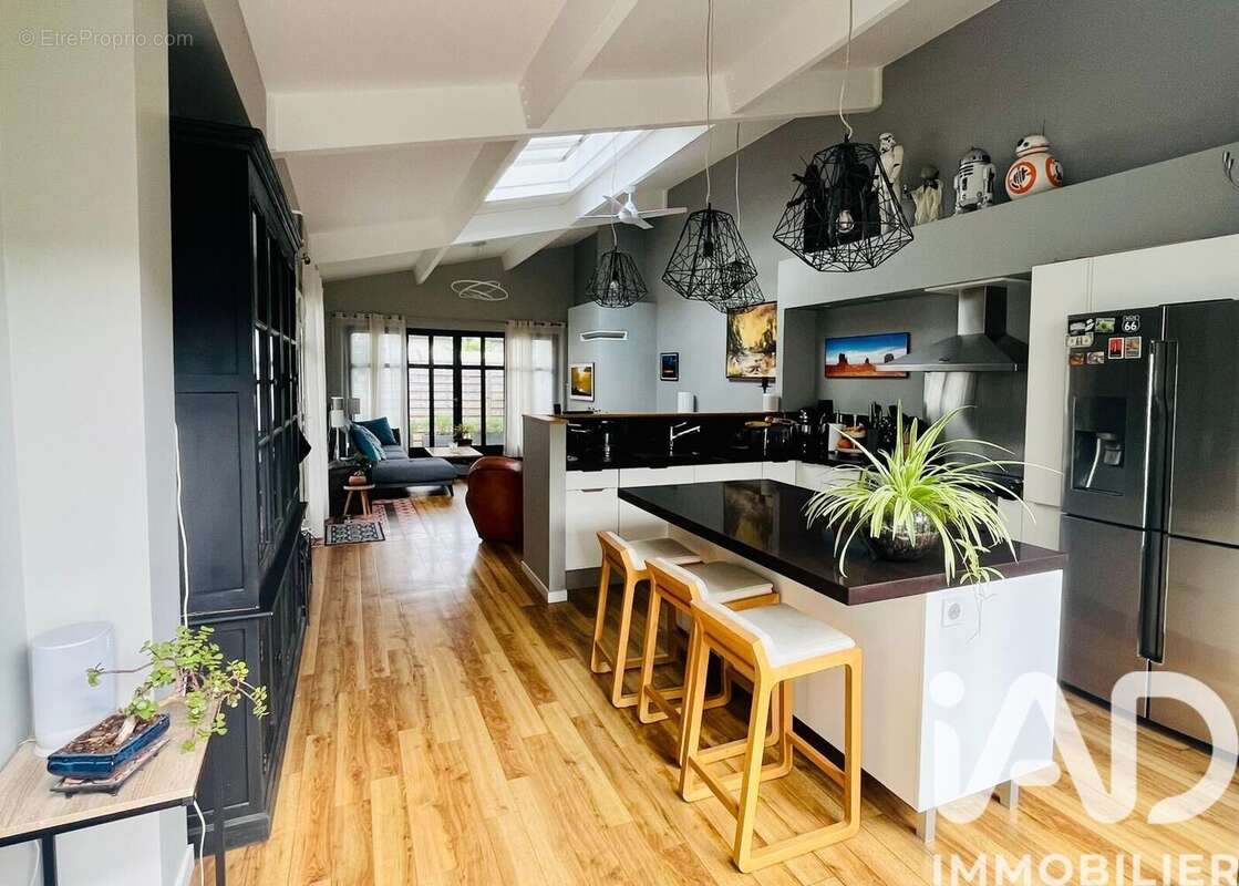 Maison 155 m² à Clamart  - photo 4