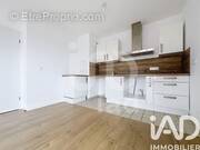 Photo 1 - Appartement à VERT-SAINT-DENIS