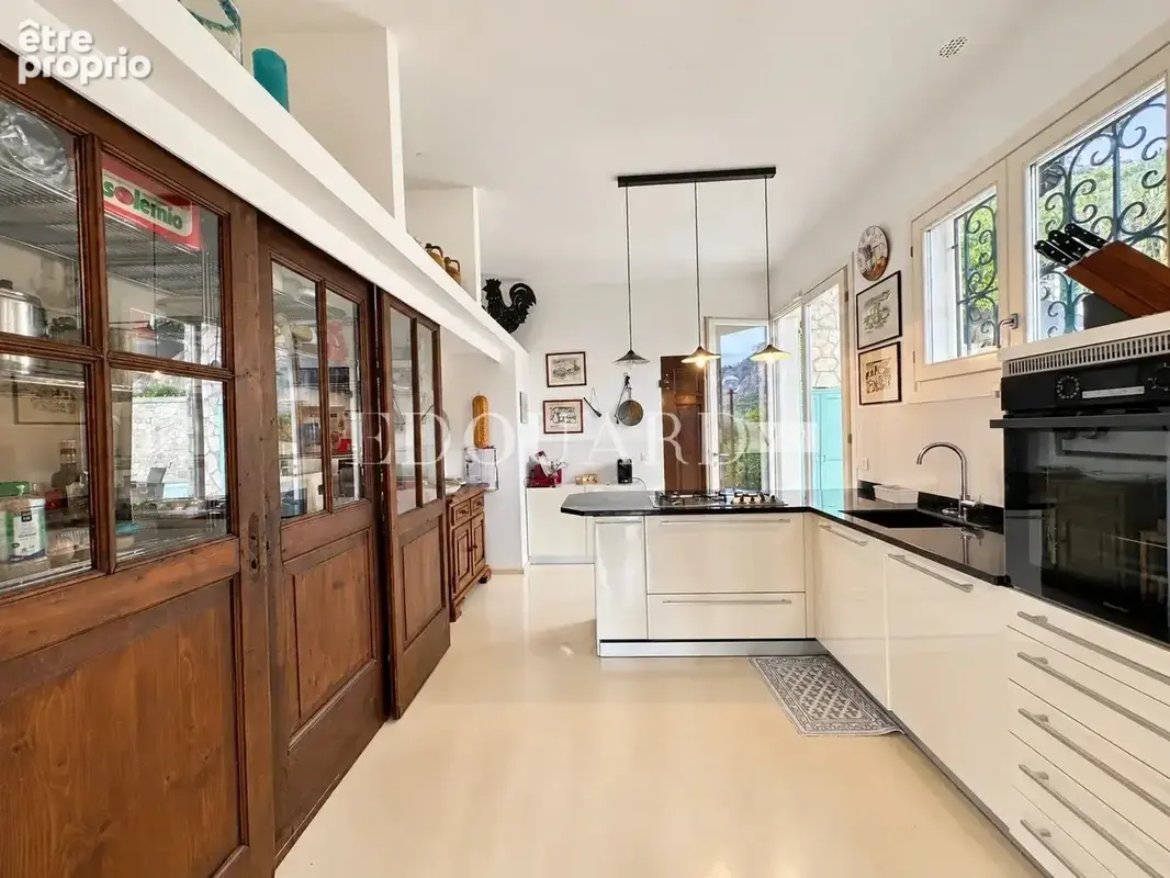 Magnifique haut de villa avec terrasse, splendide vue mer panoramique, jardin, piscine et garage - photo 13