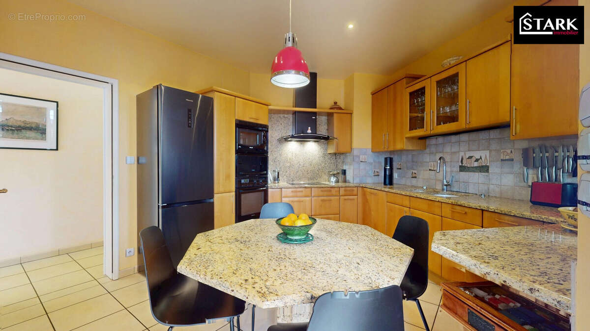 Maison à SAINT-GERMAIN-LE-CHATELET