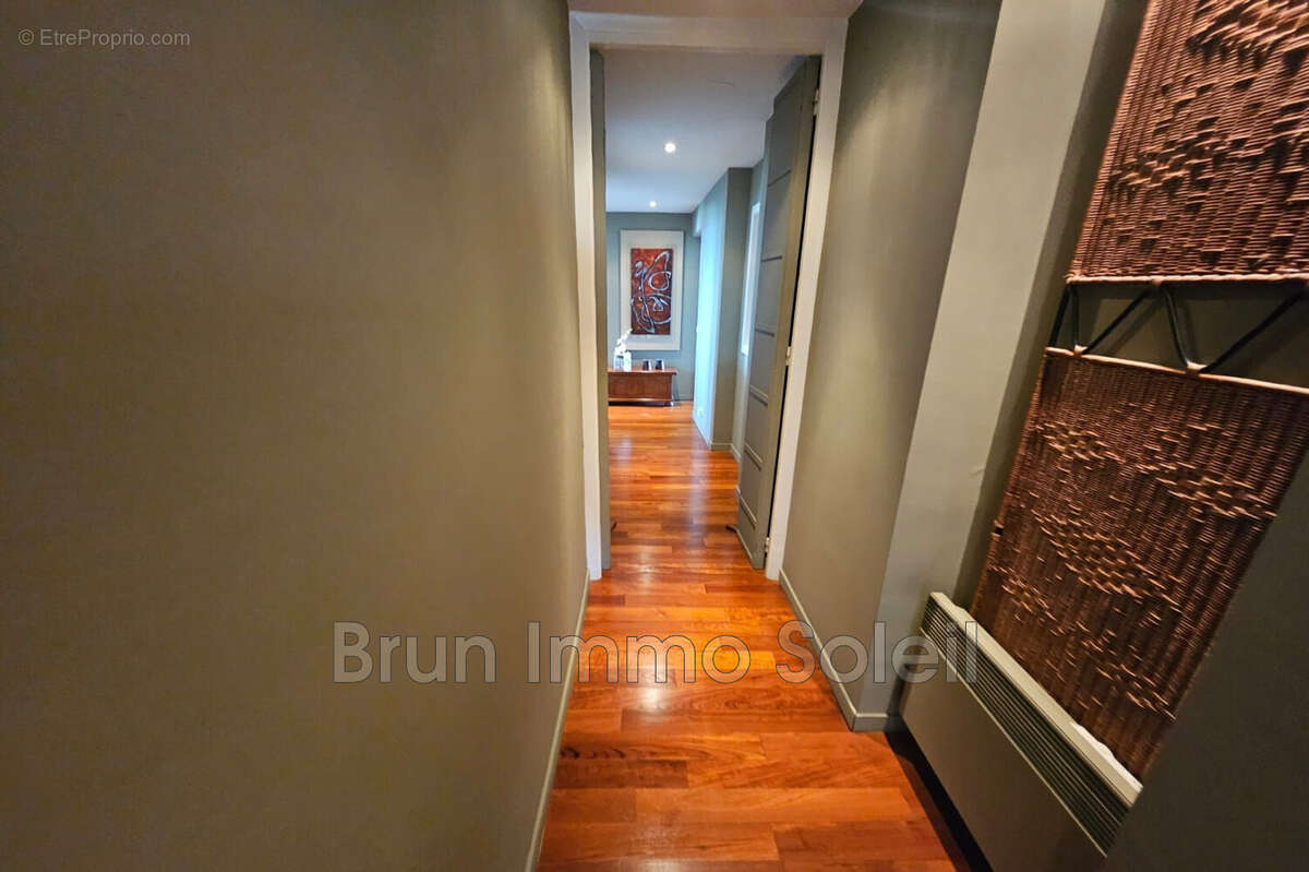 Appartement 193 m² à Villeneuve-Loubet  - photo 8