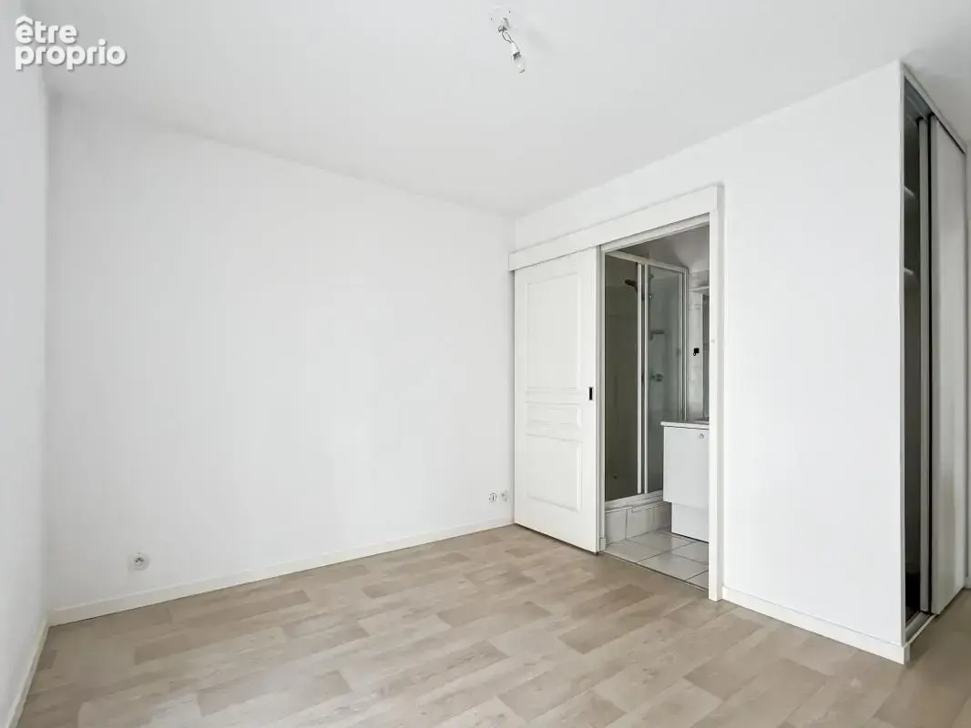 Appartement À Vendre - photo 8