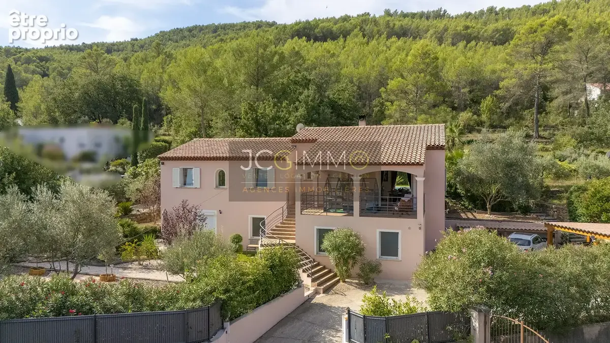 Cuers (valcros) - maison individuelle 292 m2 - garage - piscine - pool house - t2 independant - terrain 2006 m - photo 3