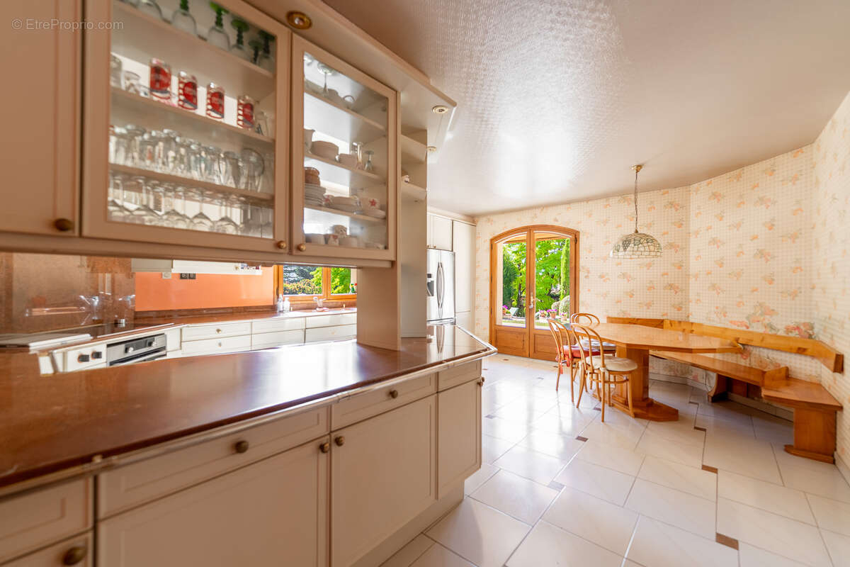 Maison à DIVONNE-LES-BAINS