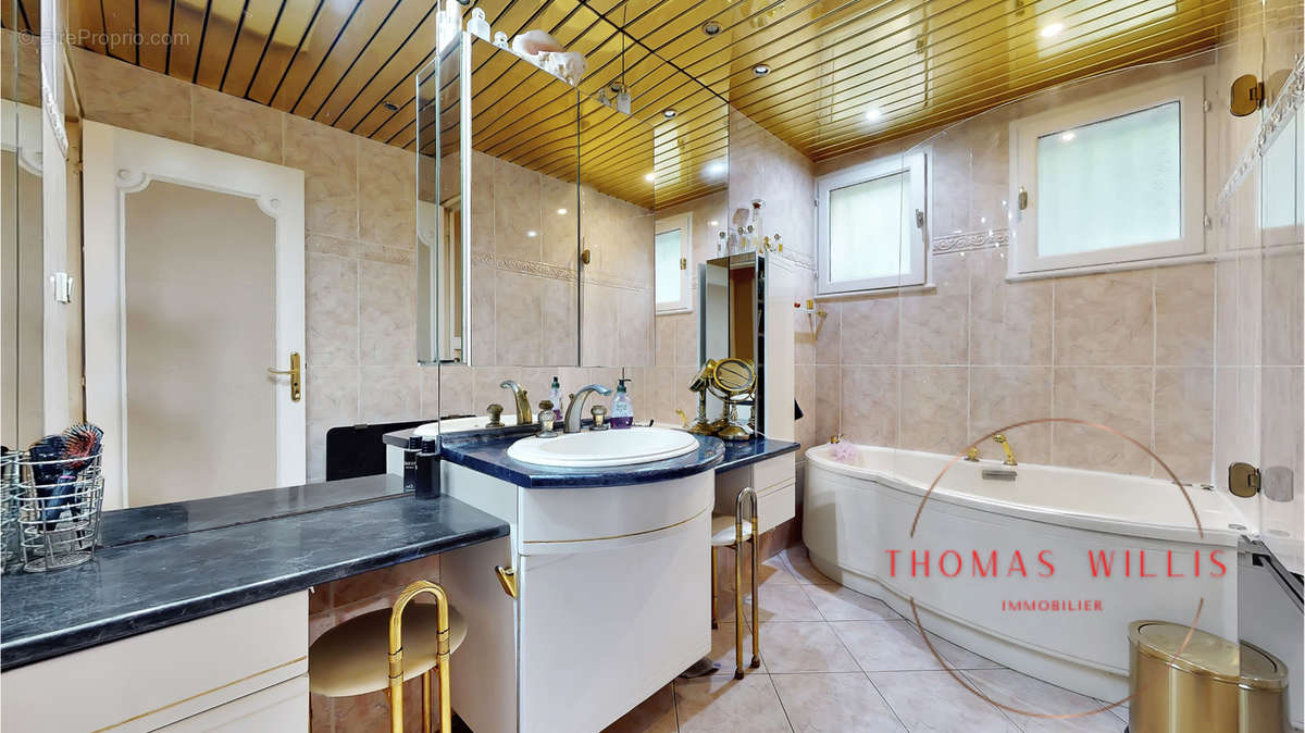 Magnifique Maison De Ville 180 M2 Avec Jardin  Lyon 9eme - photo 4