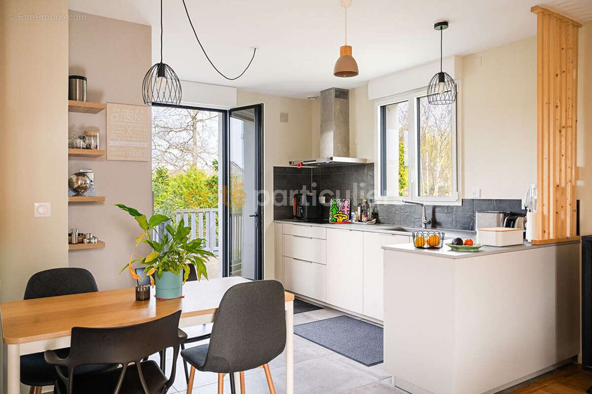 Maison familiale - 4 chambres - Sous-sol complet -Terrain 1 000 m² - photo 4