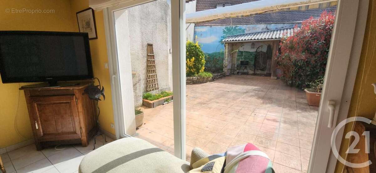 Maison à SAINT-MAMET-LA-SALVETAT