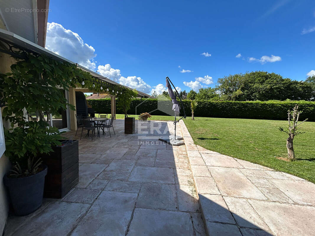 Maison 176m² à varambon - photo 15