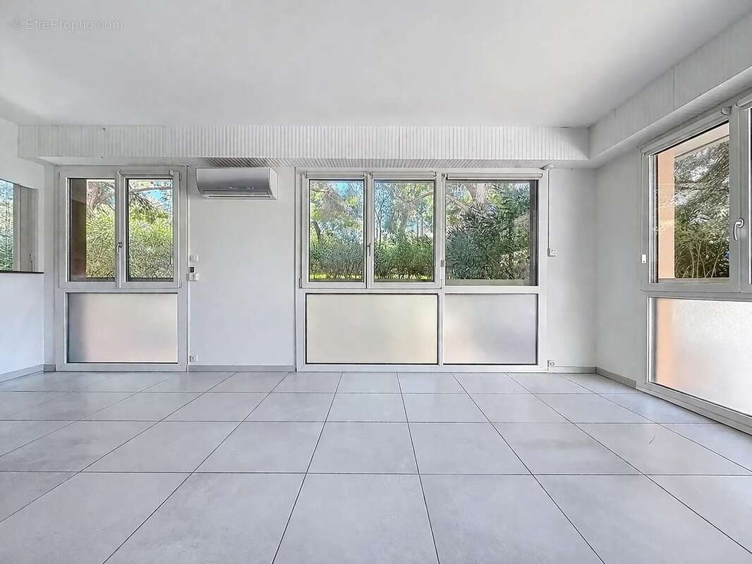 Appartement à MARSEILLE-9E