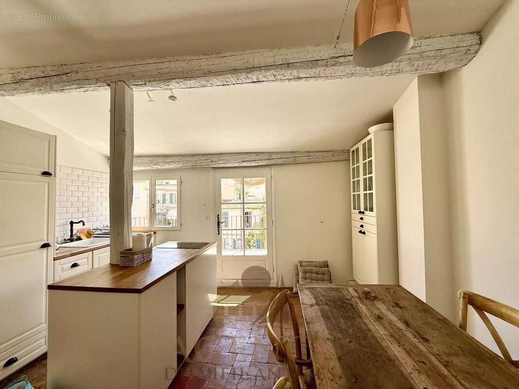 Vieil Antibes 3P 45m2 + 13m2 de terrasse vue dégagée - photo 6