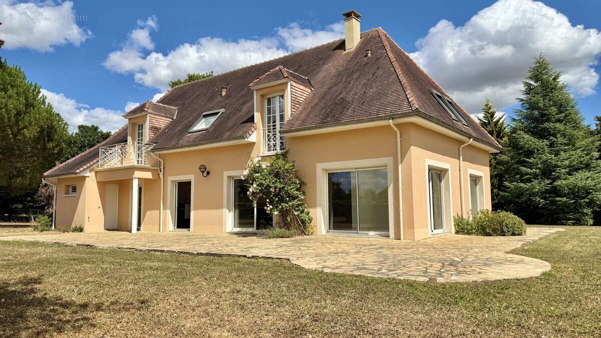 Maison 244 m² à Beaufay  - photo 2