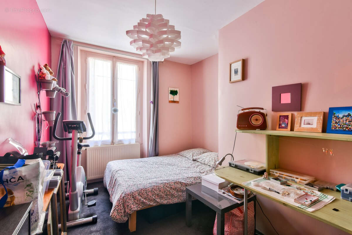 Maison à PARIS-19E