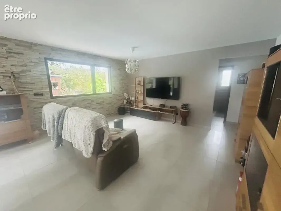 Proche delle, superbe maison plain-pied de 105 m2  avec piscine ! - photo 4