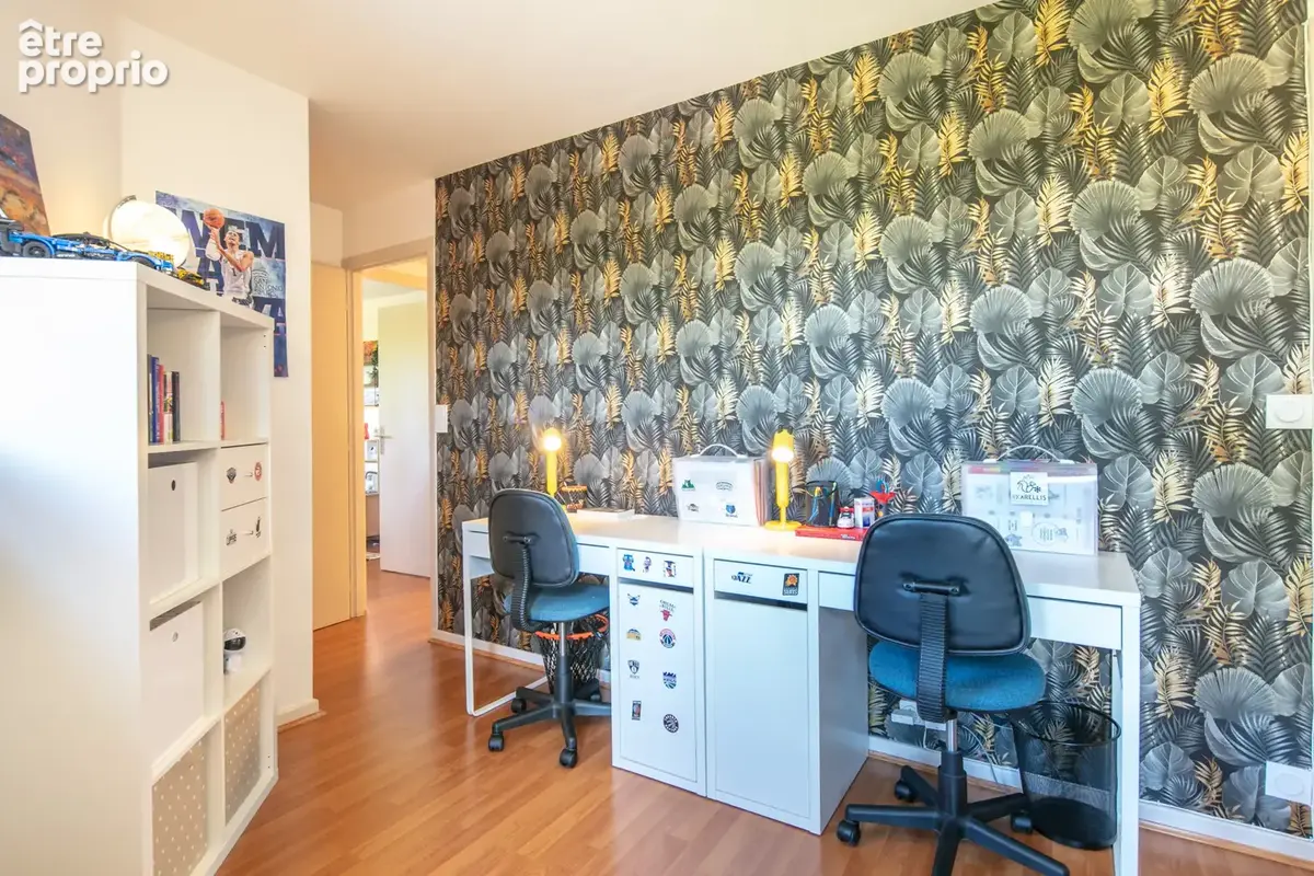 Joli t4 duplex avec jardin, terrasse, cave, garage et cour au cœur du village de francin ! - photo 11